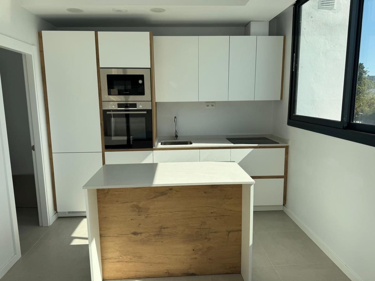 2 slaapkamer Penthouse te koop in Estepona - € 510.000 (Ref: 9682219)