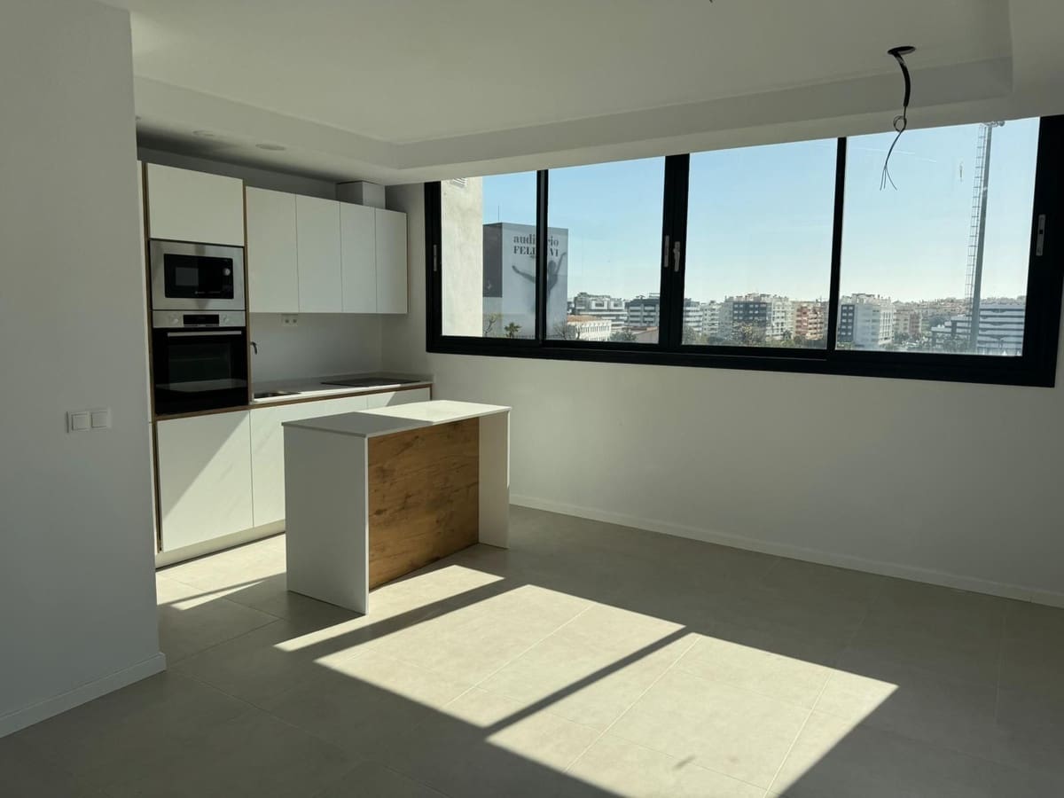 2 slaapkamer Penthouse te koop in Estepona - € 510.000 (Ref: 9682219)