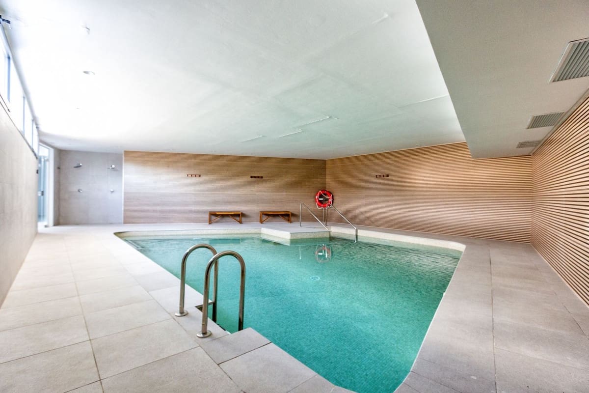 2 bedroom Apartment for sale in Torremolinos with garage - € 1,075,000 (Ref: 9688722)