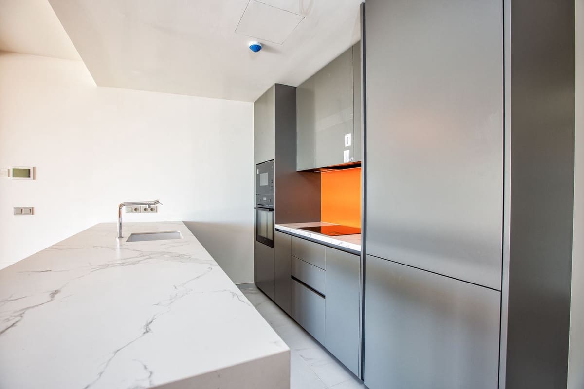 2 makuuhuone Huoneisto myytävänä paikassa Fuengirola mukana 
autotalli - 775 000 € (Ref: 9688723)