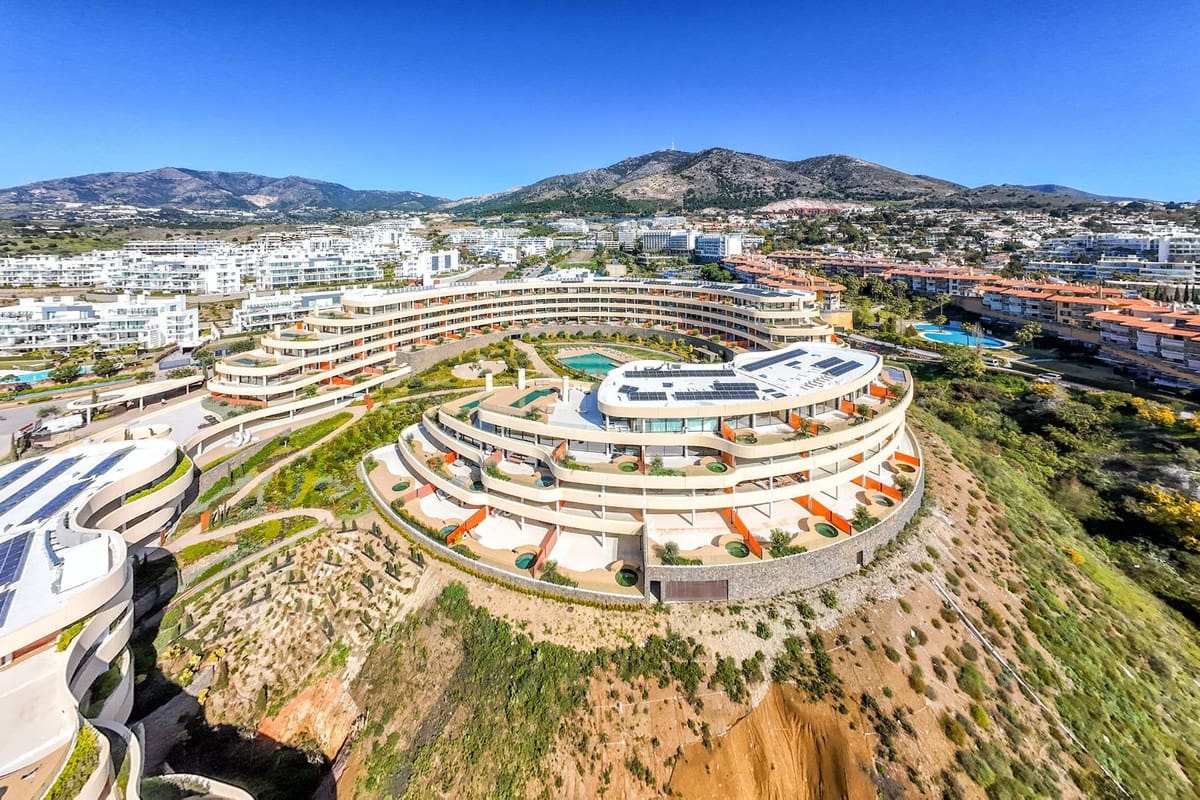 2 makuuhuone Huoneisto myytävänä paikassa Fuengirola mukana 
autotalli - 775 000 € (Ref: 9688723)