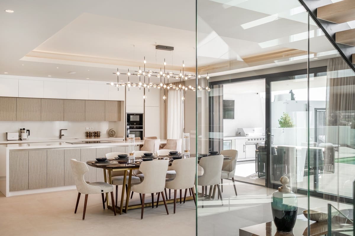 6 slaapkamer Villa te koop in El Paraiso - € 4.995.000 (Ref: 9688732)