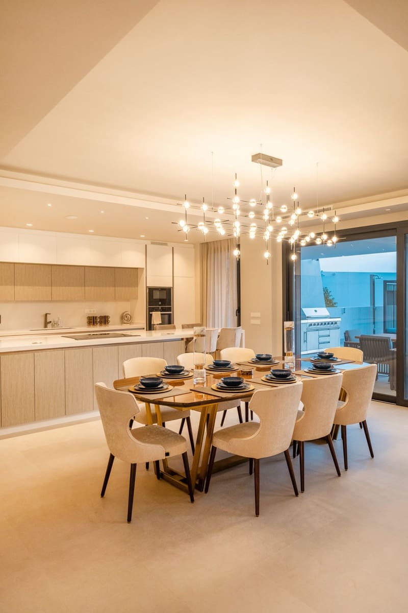 6 slaapkamer Villa te koop in El Paraiso - € 4.995.000 (Ref: 9688732)