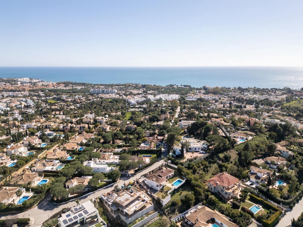 6 slaapkamer Villa te koop in El Paraiso - € 4.995.000 (Ref: 9688732)