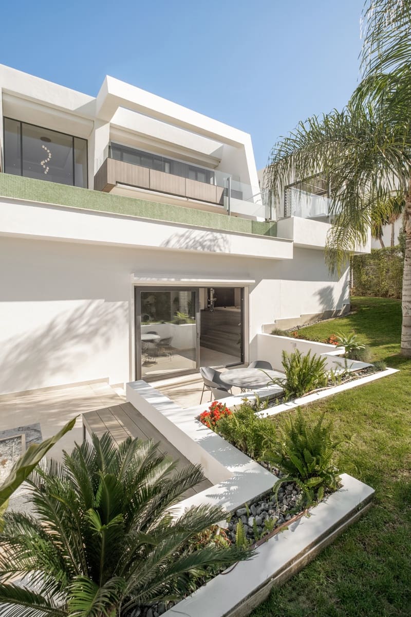 6 slaapkamer Villa te koop in El Paraiso - € 4.995.000 (Ref: 9688732)