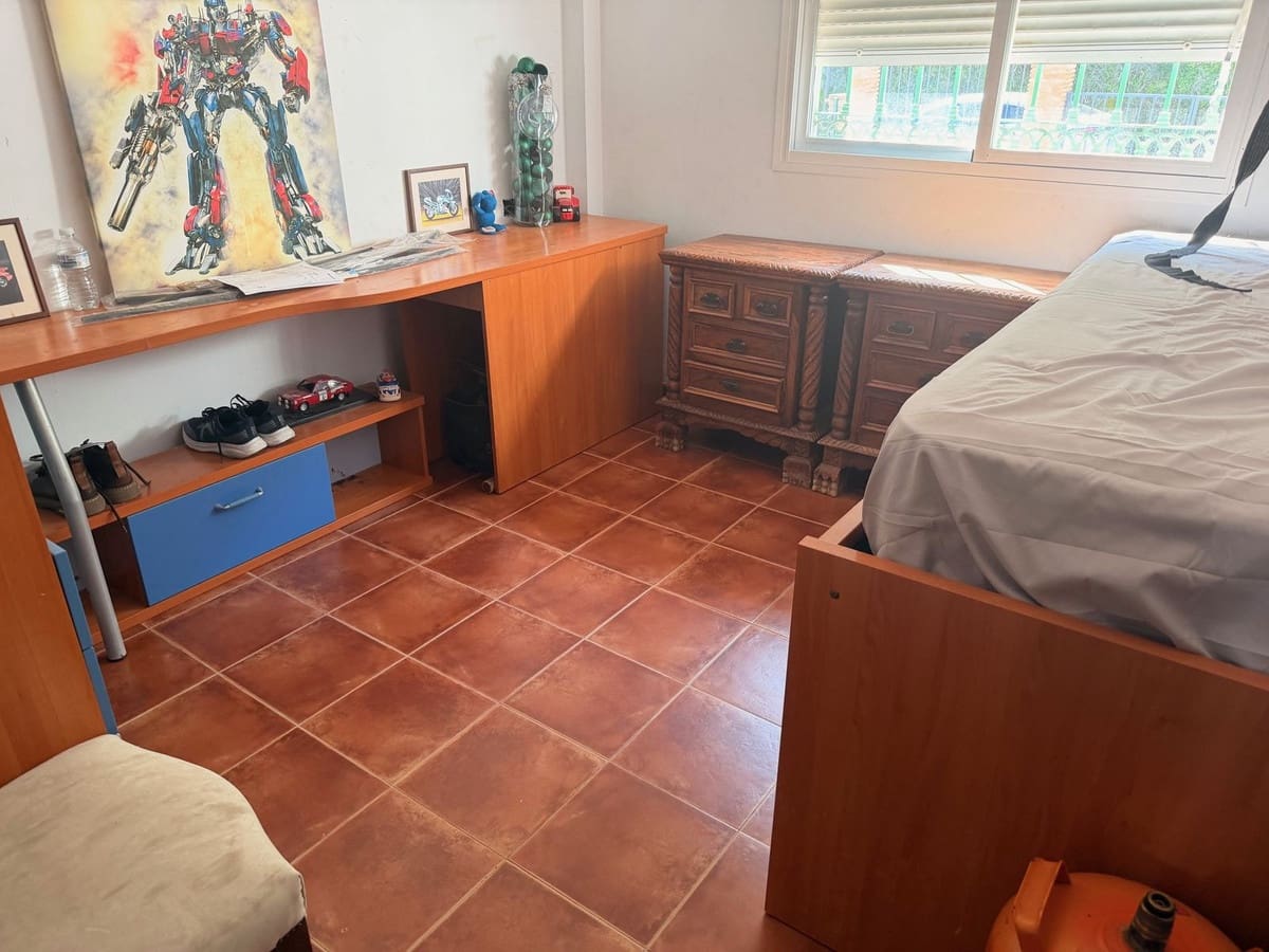 Chalet de 4 habitaciones en Coín en venta - 535.000 € (Ref: 9688733)