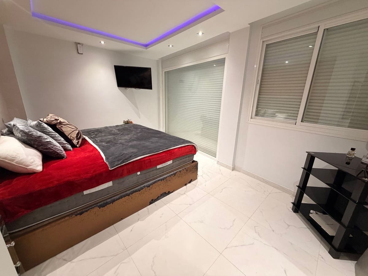 Chalet de 4 habitaciones en Coín en venta - 535.000 € (Ref: 9688733)