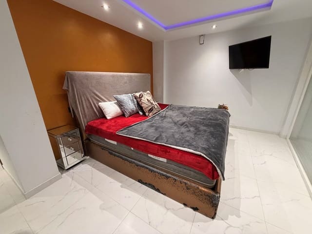 Chalet de 4 habitaciones en Coín en venta - 535.000 € (Ref: 9688733)