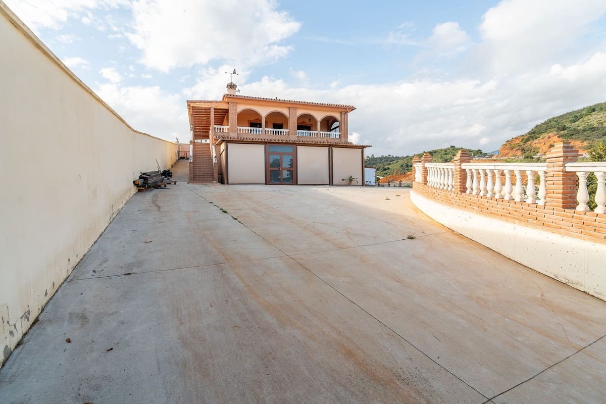 5 sovrum Villa till salu i Mijas - 942 000 € (Ref: 9688735)