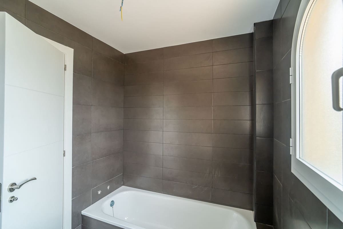 5 soverom Hus til salgs i Calahonda - € 639 000 (Ref: 9688736)