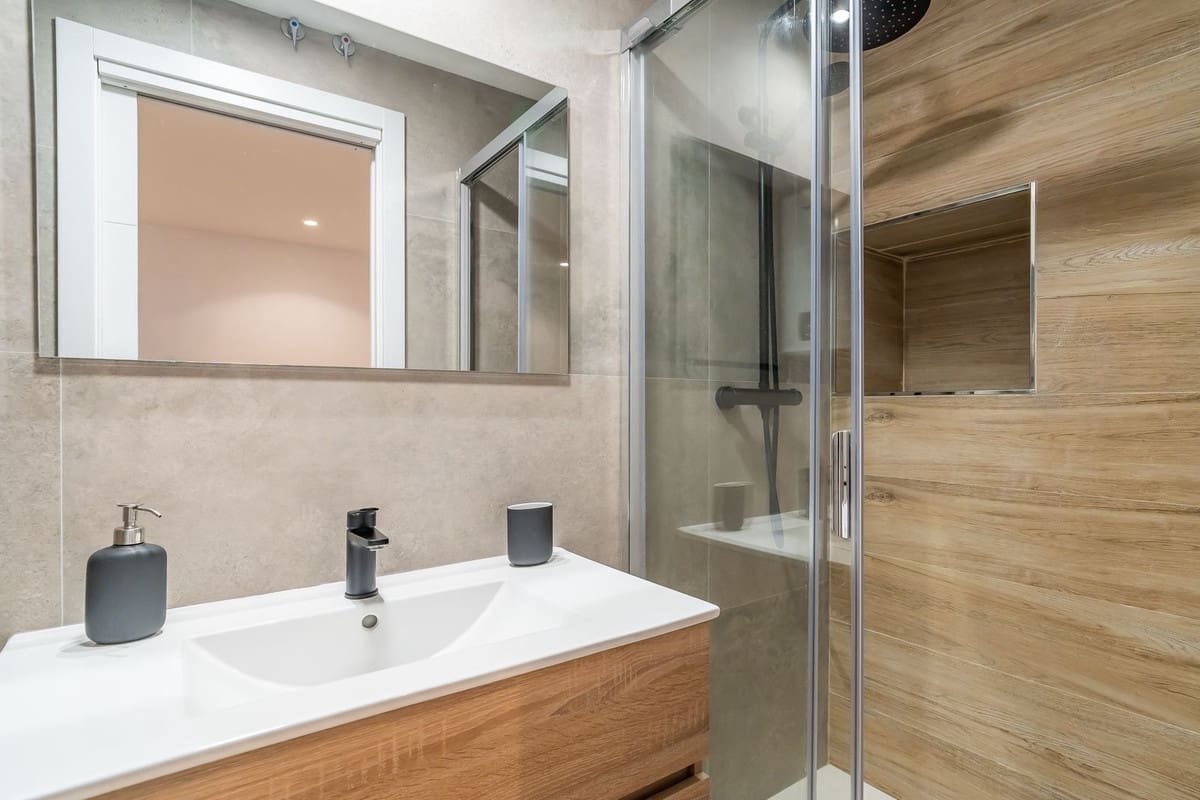 3 Zimmer Apartment zu verkaufen in La Cala de Mijas mit Garage - 427.000 € (Ref: 9688737)