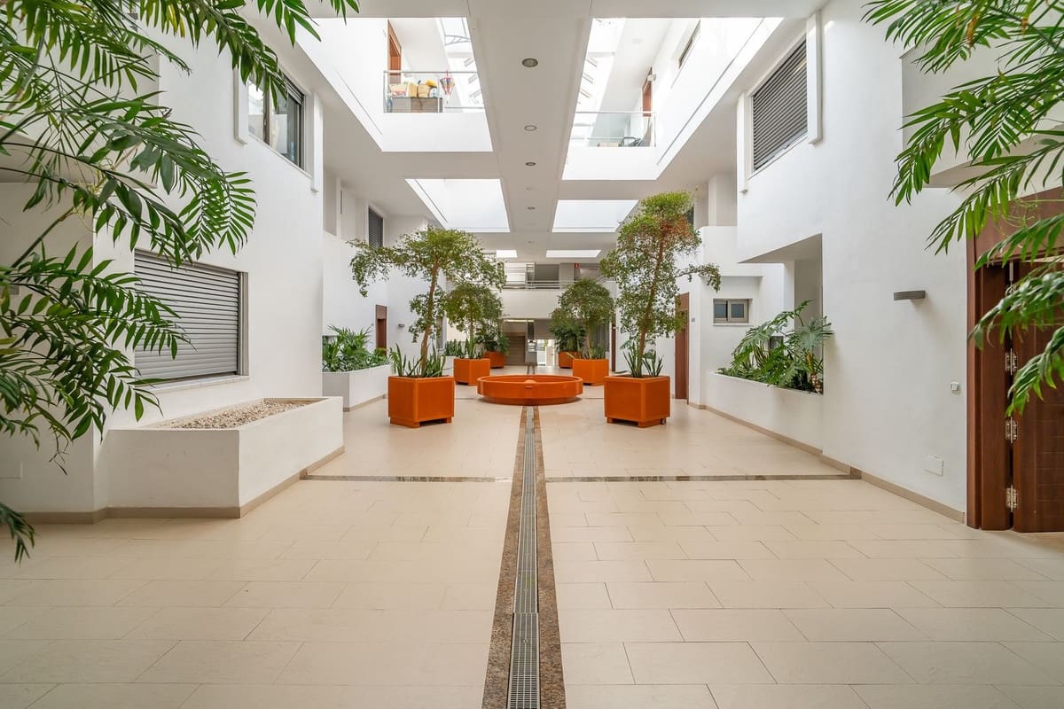 3 Zimmer Apartment zu verkaufen in La Cala de Mijas mit Garage - 427.000 € (Ref: 9688737)