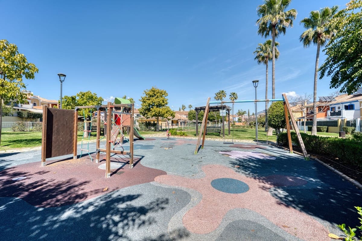 5 chambre Villa/Maison à vendre à Guadalmina - 1 580 000 € (Ref: 9688738)