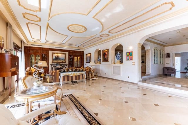 7 makuuhuone Huvila myytävänä paikassa Los Monteros, Marbella - 7 499 000 € (Ref: 9688739)