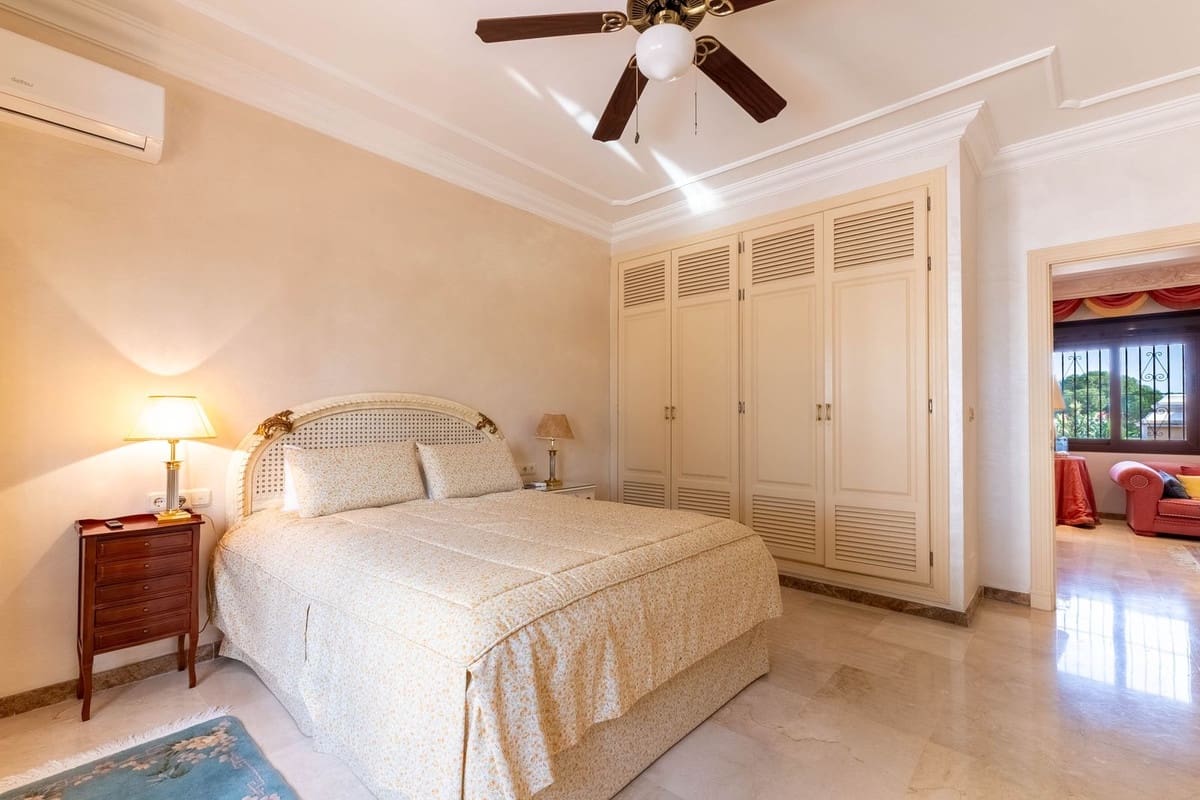 7 makuuhuone Huvila myytävänä paikassa Los Monteros - 7 499 000 € (Ref: 9688739)