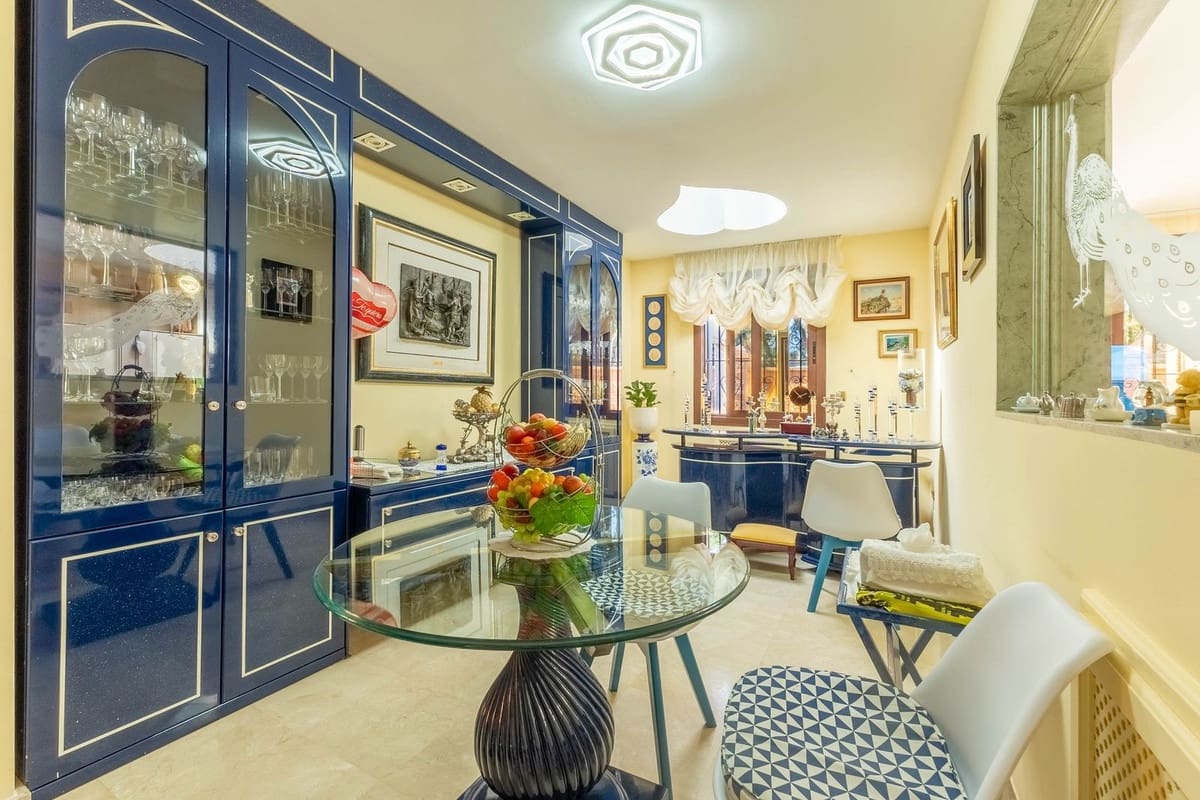 7 makuuhuone Huvila myytävänä paikassa Los Monteros - 7 499 000 € (Ref: 9688739)