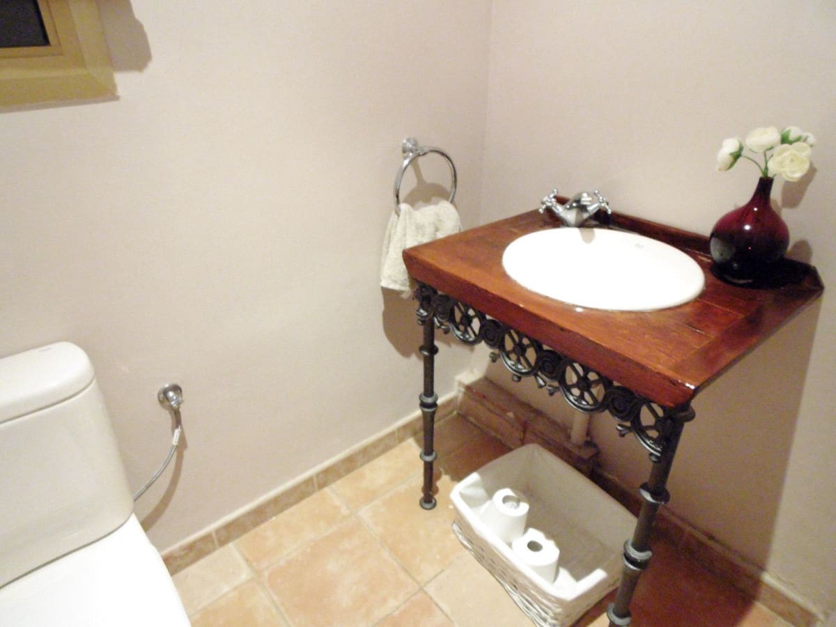 4 bedroom Finca/Country House for sale in La Sierrezuela - € 550,000 (Ref: 9694534)