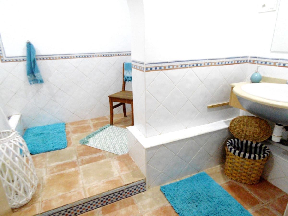 4 bedroom Finca/Country House for sale in La Sierrezuela - € 550,000 (Ref: 9694534)