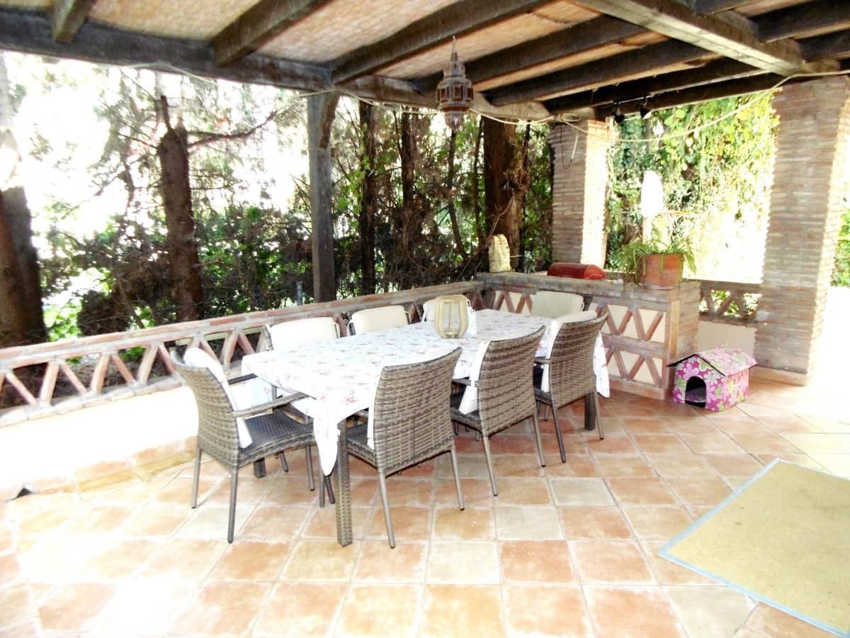 4 bedroom Finca/Country House for sale in La Sierrezuela - € 550,000 (Ref: 9694534)