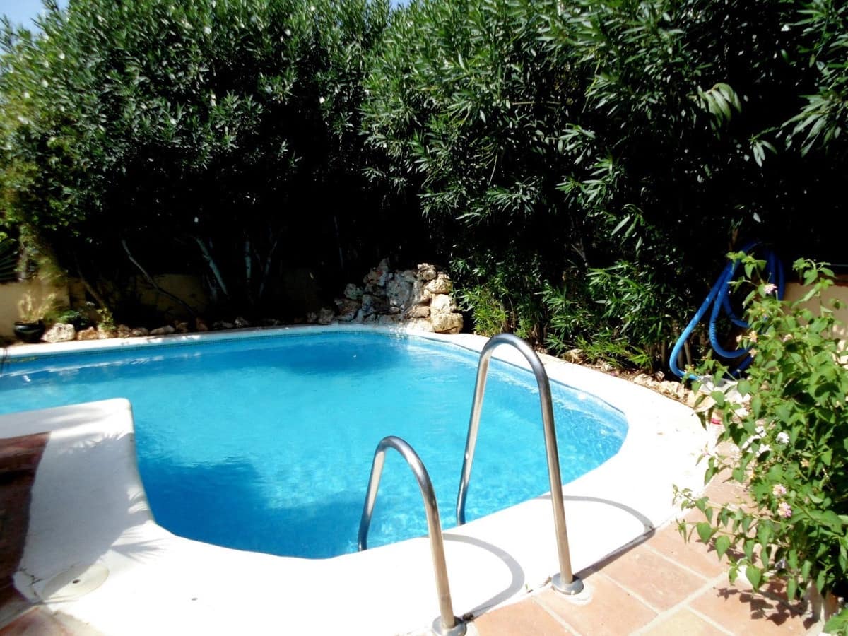 4 bedroom Finca/Country House for sale in La Sierrezuela - € 550,000 (Ref: 9694534)
