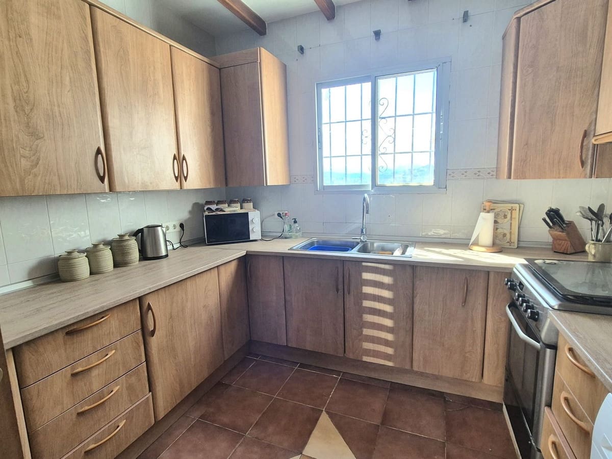 3 bedroom Finca/Country House for sale in Cartama - € 369,000 (Ref: 9694539)