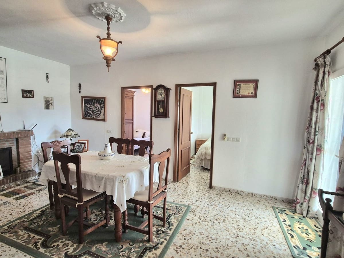 3 bedroom Finca/Country House for sale in Cartama - € 369,000 (Ref: 9694539)