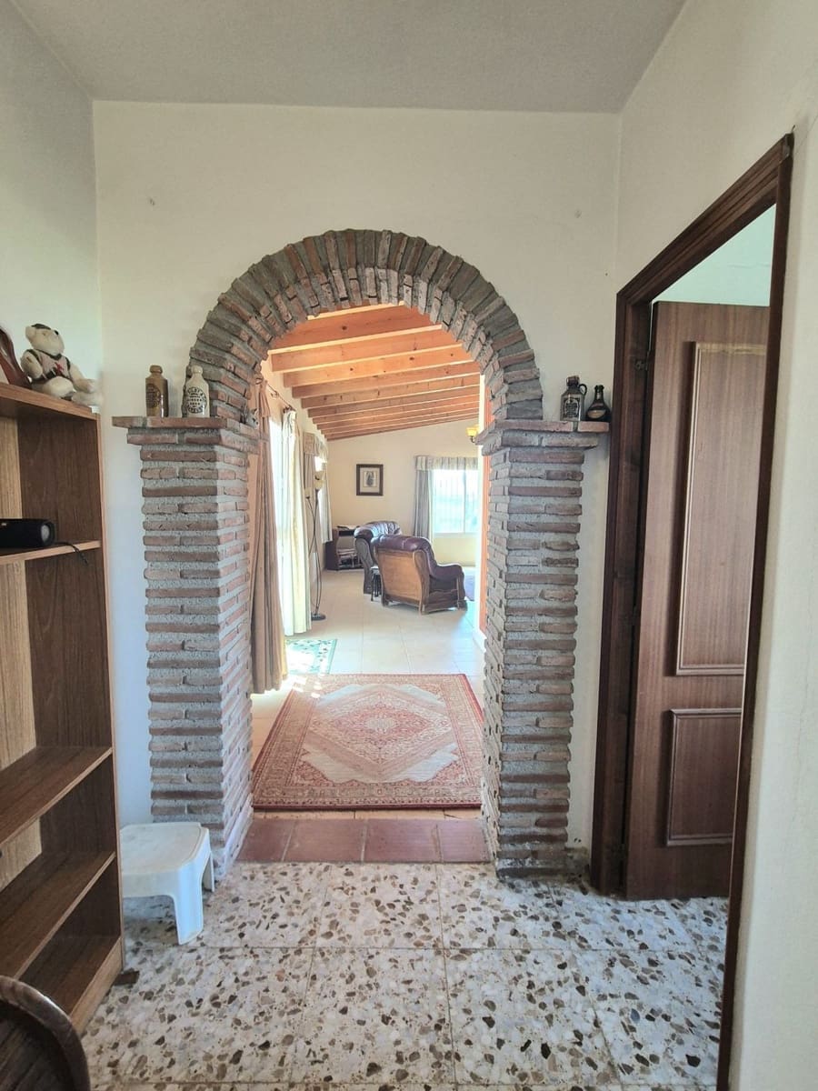 3 bedroom Finca/Country House for sale in Cartama - € 369,000 (Ref: 9694539)