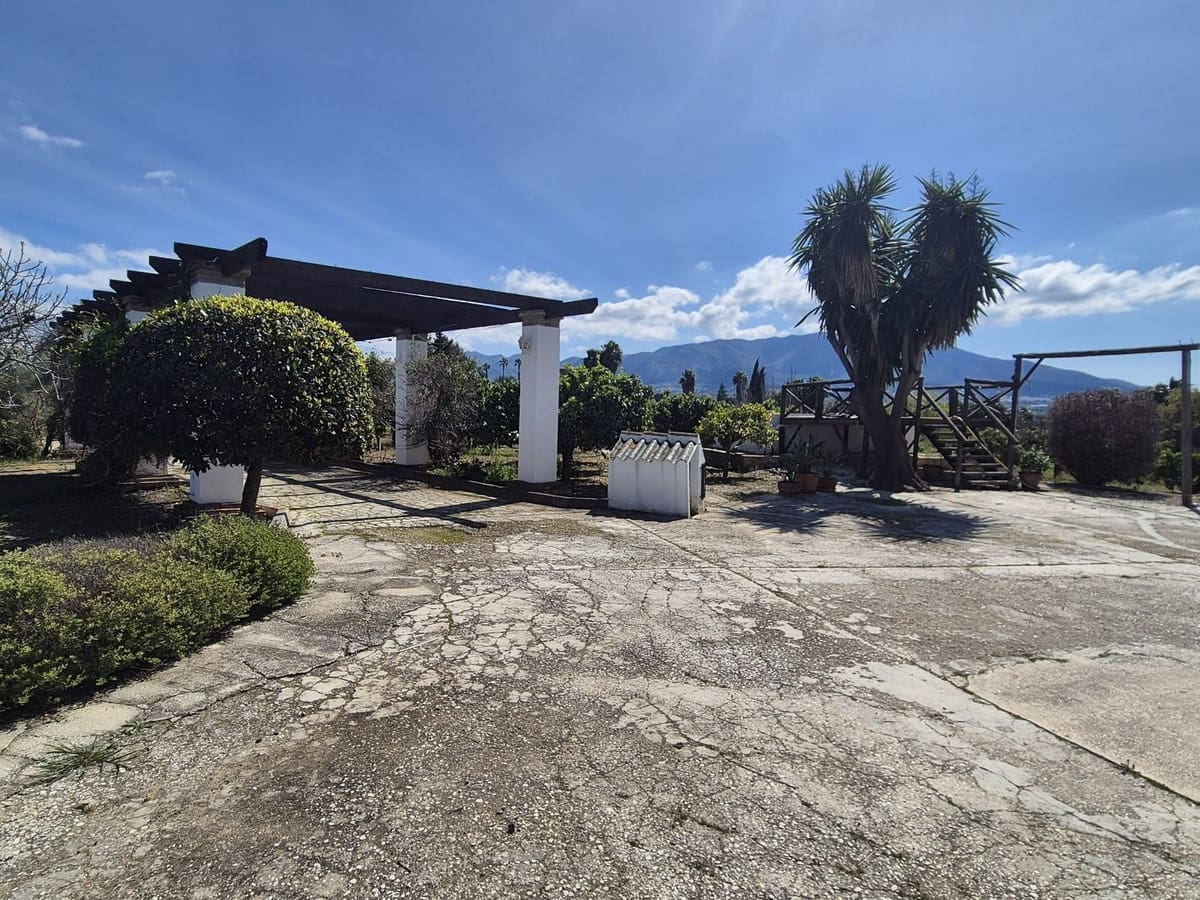 3 bedroom Finca/Country House for sale in Cartama - € 369,000 (Ref: 9694539)