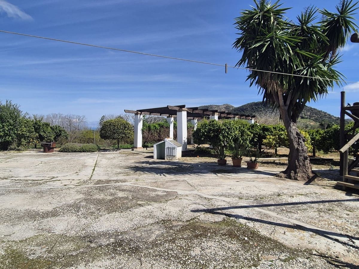 3 bedroom Finca/Country House for sale in Cartama - € 369,000 (Ref: 9694539)