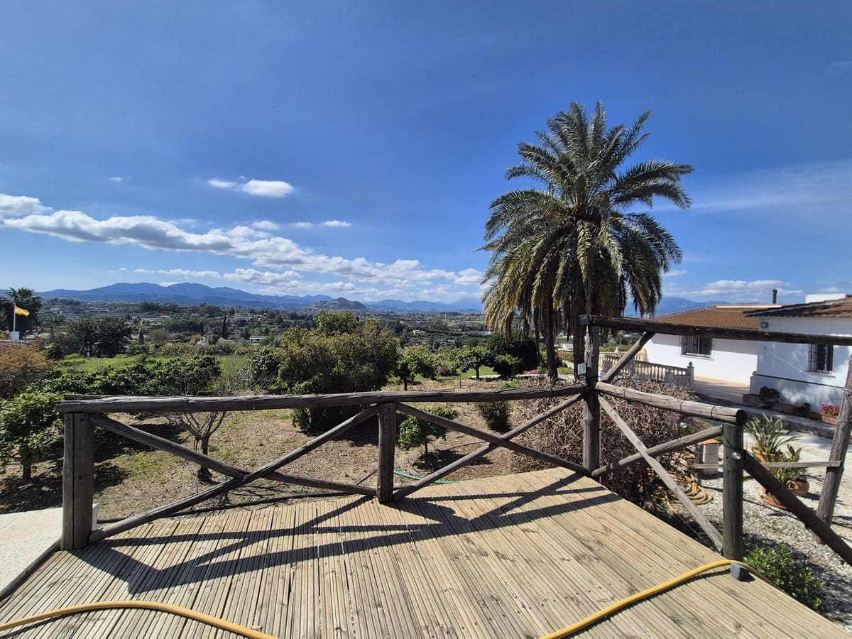 3 bedroom Finca/Country House for sale in Cartama - € 369,000 (Ref: 9694539)