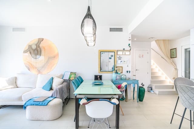 Chalet de 3 habitaciones en Pilar de la Horadada ciudad, Pilar de la Horadada en venta - 450.000 € (Ref: 9694542)