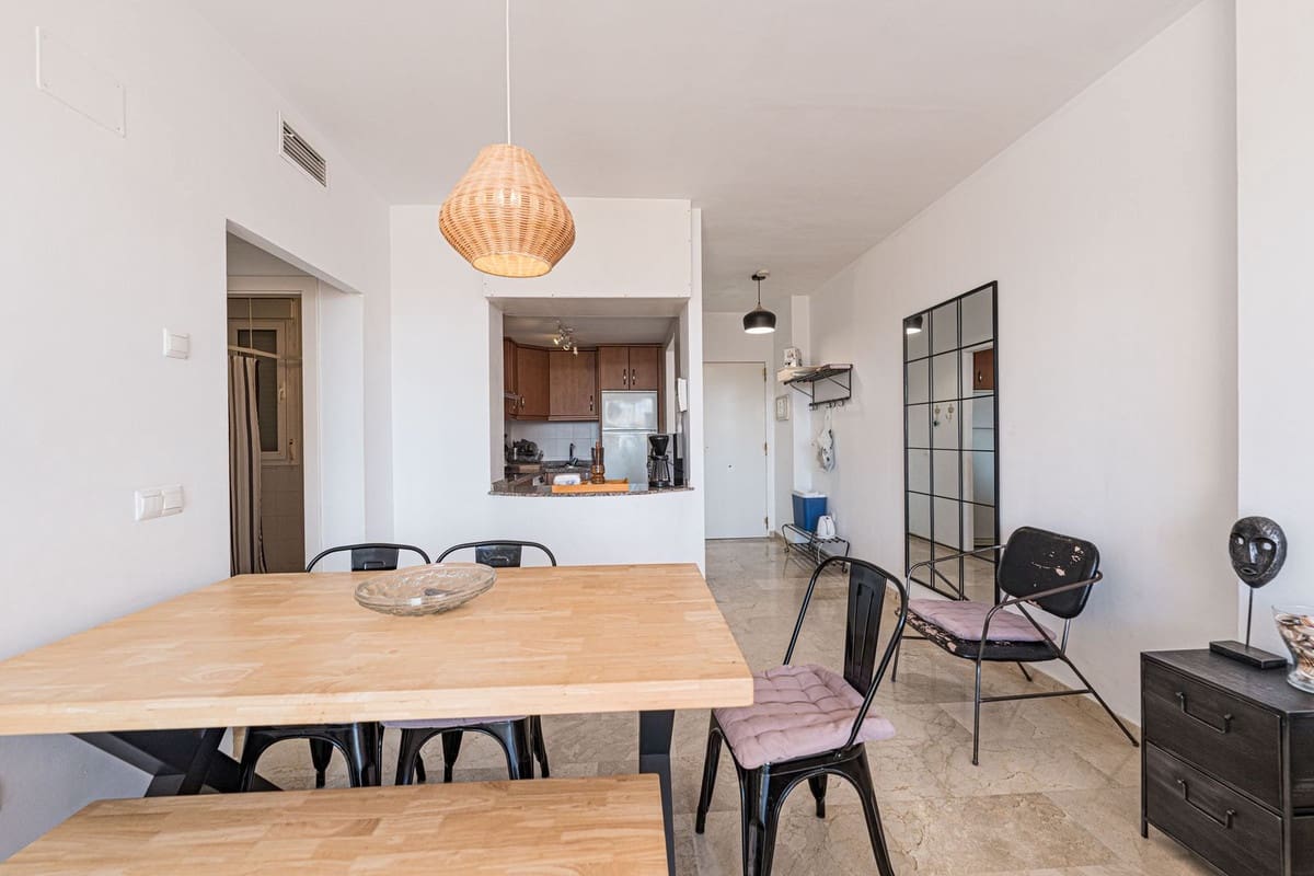 3 soveværelse Penthouse til salg i La Duquesa / Puerto de la Duquesa med garage - € 269.000 (Ref: 9694544)