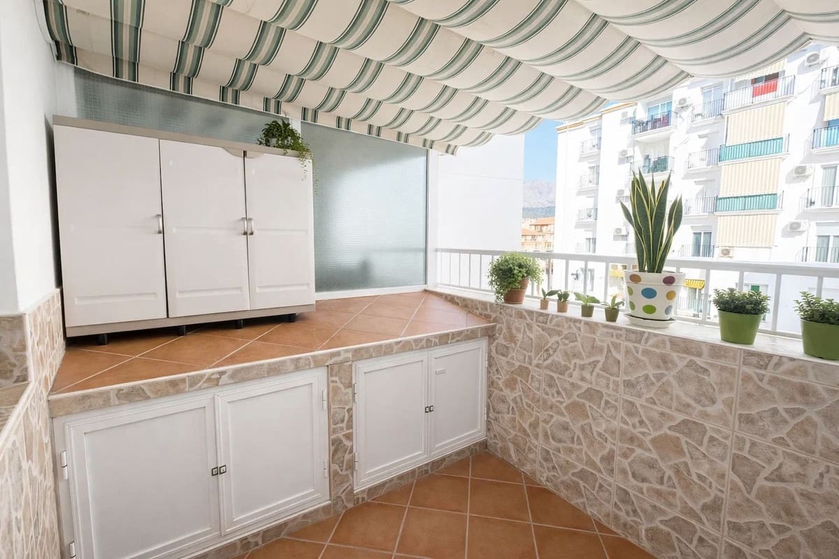 3 Zimmer Apartment zu verkaufen in Estepona - 460.000 € (Ref: 9694549)
