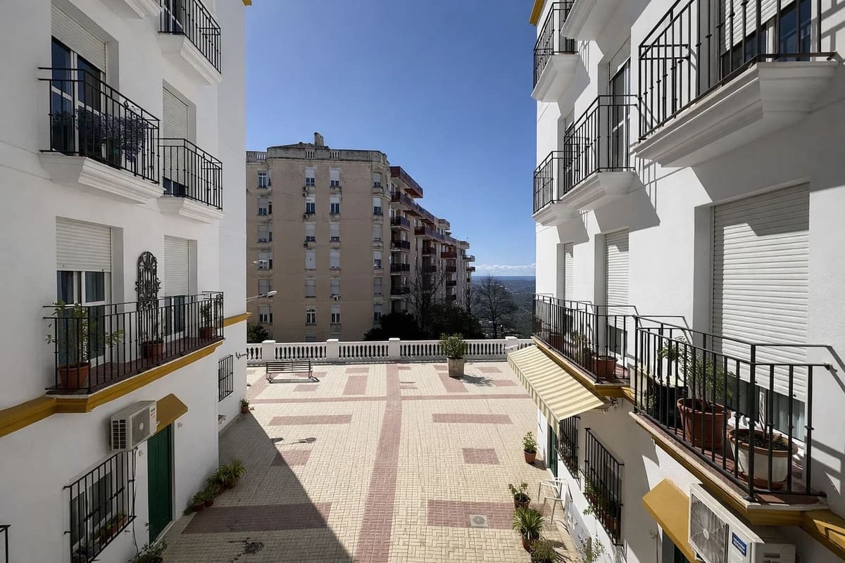 3 Zimmer Apartment zu verkaufen in Estepona - 460.000 € (Ref: 9694549)