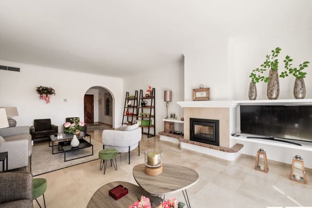 2 soverom Penthouse til salgs i Costalita, Estepona - € 650 000 (Ref: 9694551)