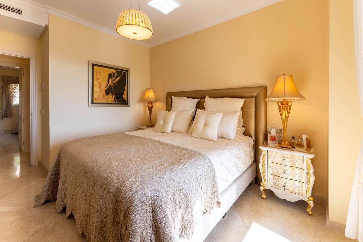 Apartamento de 4 habitaciones en La Mairena en venta con garaje - 595.000 € (Ref: 9697900)