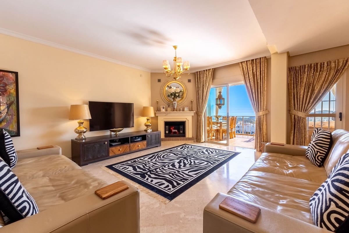 Apartamento de 4 habitaciones en La Mairena en venta con garaje - 595.000 € (Ref: 9697900)