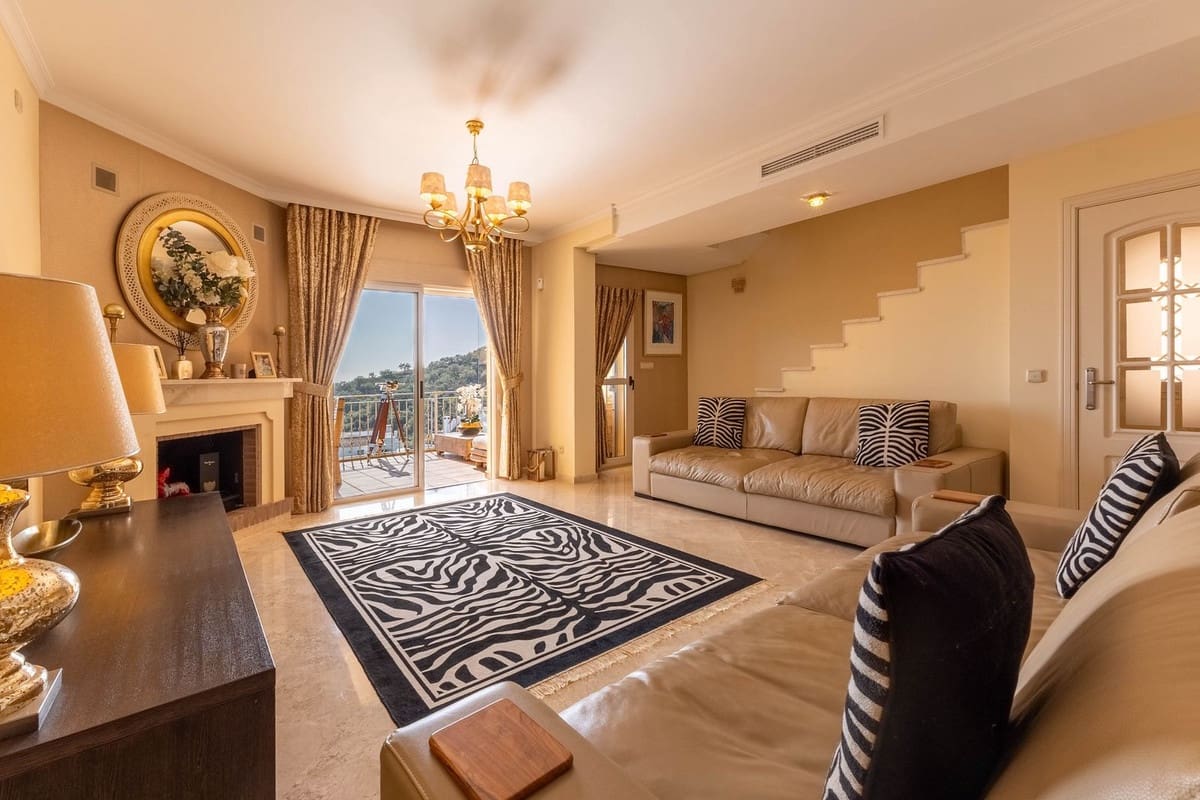 Apartamento de 4 habitaciones en La Mairena en venta con garaje - 595.000 € (Ref: 9697900)