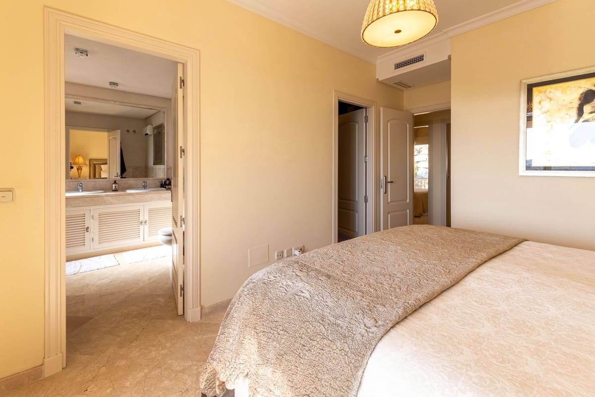 Apartamento de 4 habitaciones en La Mairena en venta con garaje - 595.000 € (Ref: 9697900)