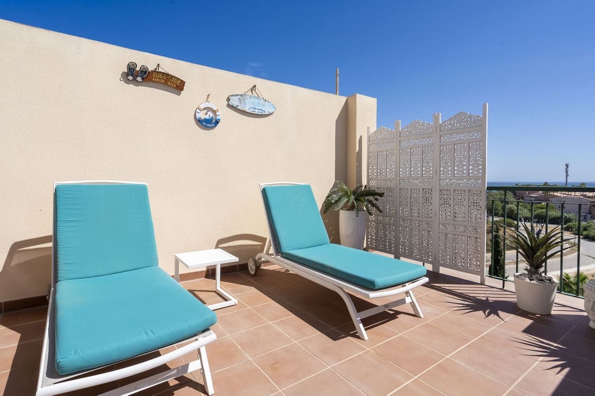 2 bedroom Apartment for sale in La Cala de Mijas - € 465,000 (Ref: 9697901)