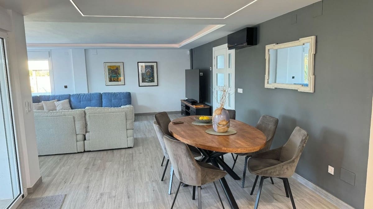 4 soveværelse Villa til salg i Alfaz del Pi / L'Alfas del Pi - € 1.340.000 (Ref: 9697903)