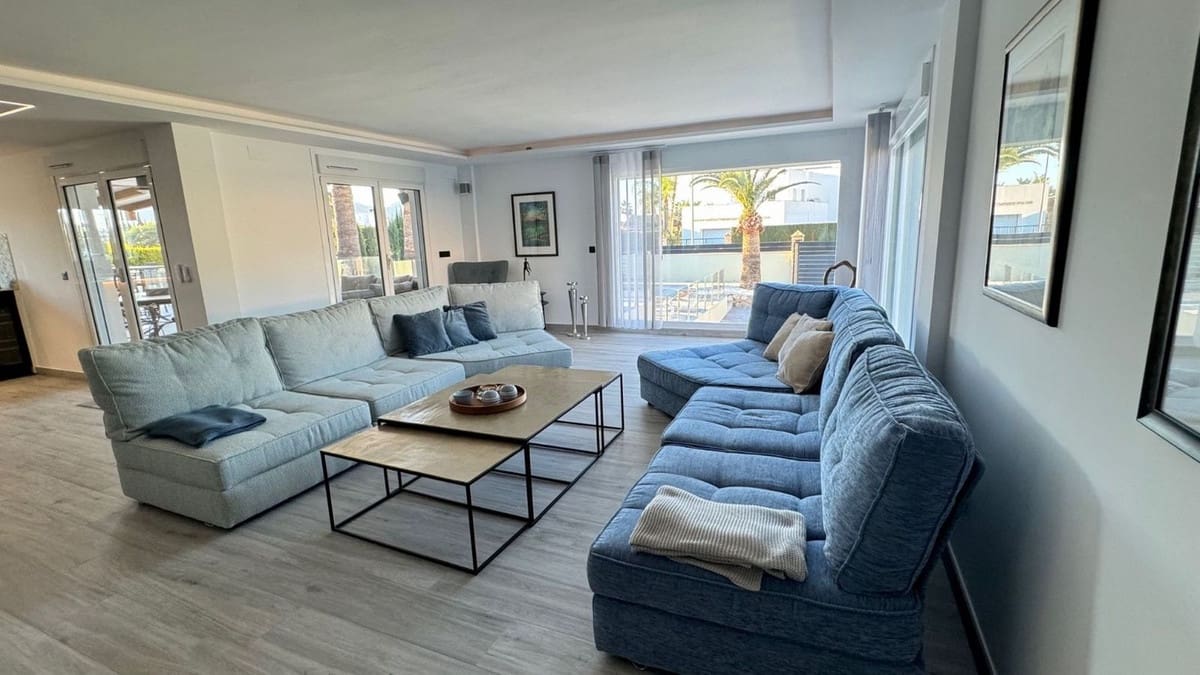 4 soveværelse Villa til salg i Alfaz del Pi / L'Alfas del Pi - € 1.340.000 (Ref: 9697903)