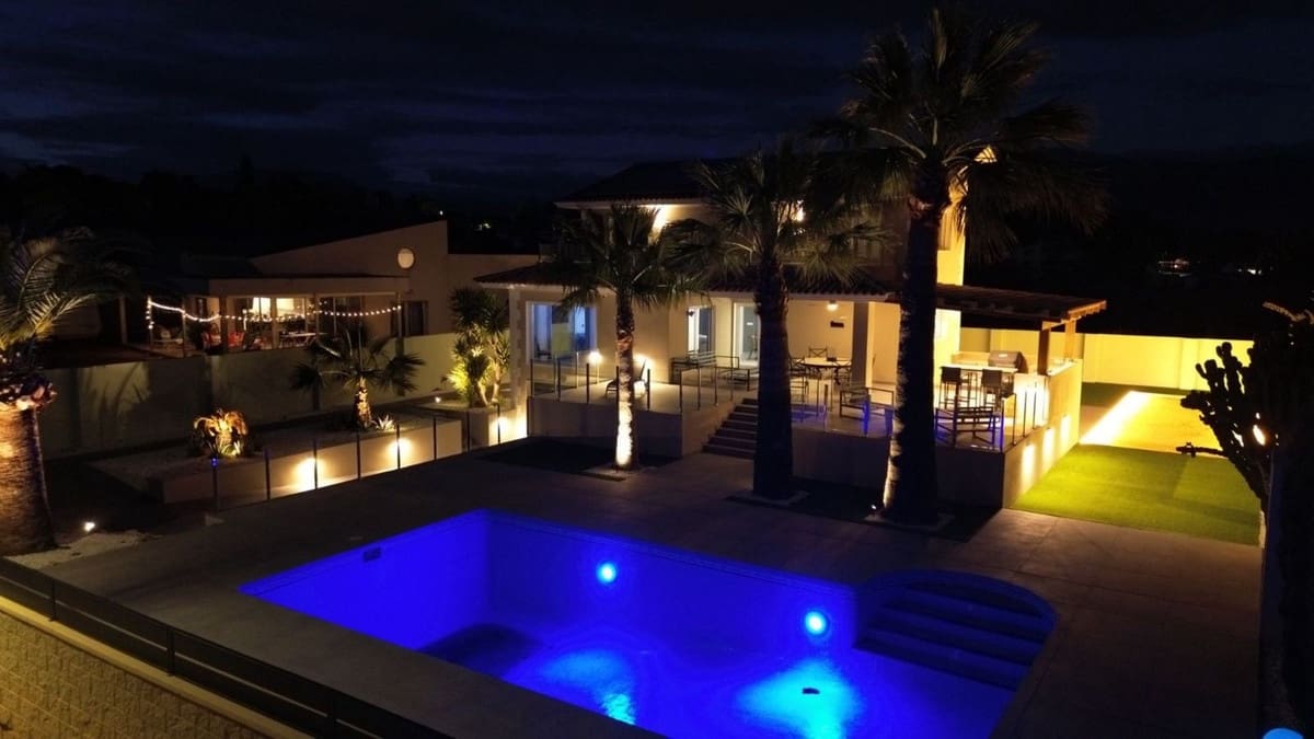 4 soveværelse Villa til salg i Alfaz del Pi / L'Alfas del Pi - € 1.340.000 (Ref: 9697903)