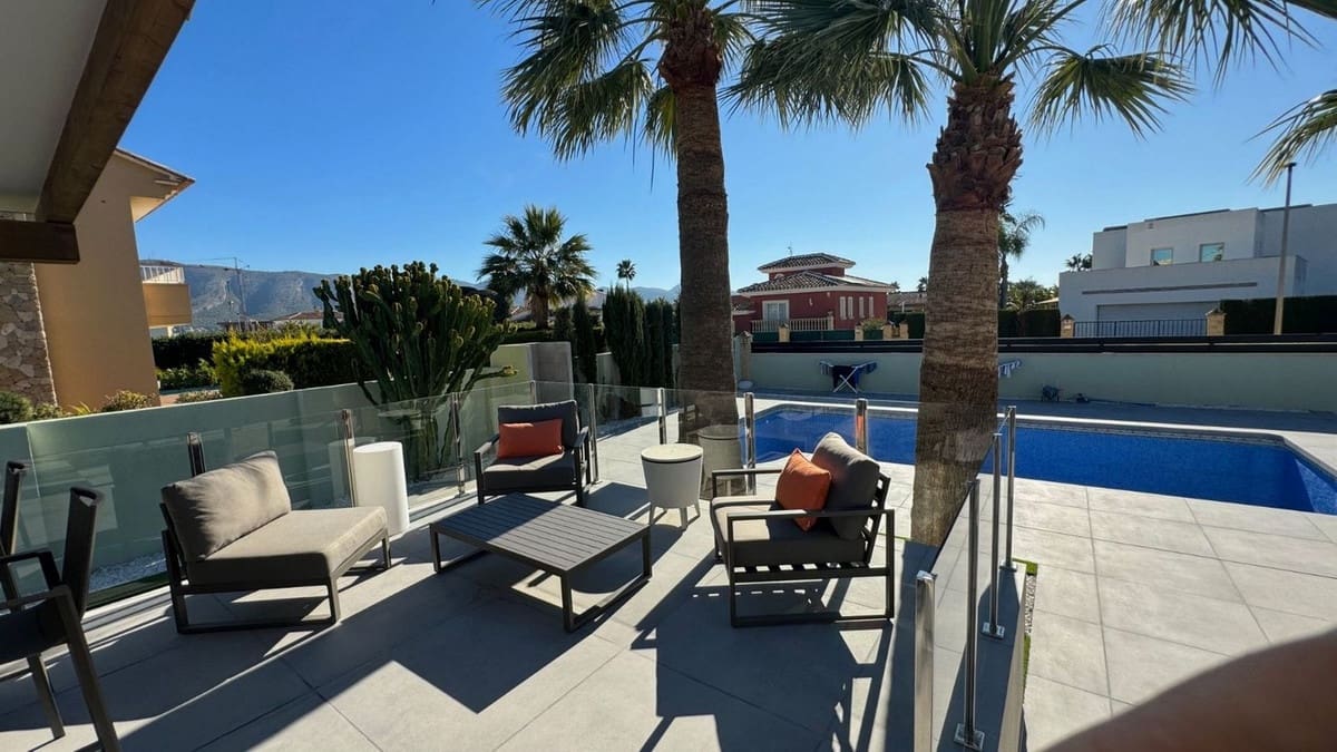 4 soveværelse Villa til salg i Alfaz del Pi / L'Alfas del Pi - € 1.340.000 (Ref: 9697903)