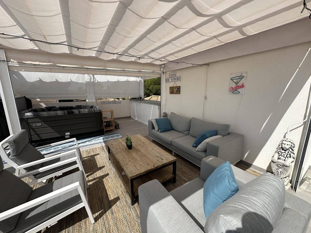 2 makuuhuone Kattohuoneisto myytävänä paikassa Orihuela Costa - 375 000 € (Ref: 9700263)