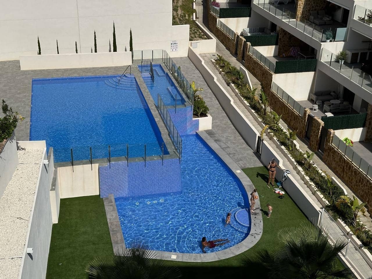 2 makuuhuone Kattohuoneisto myytävänä paikassa Orihuela Costa - 375 000 € (Ref: 9700263)
