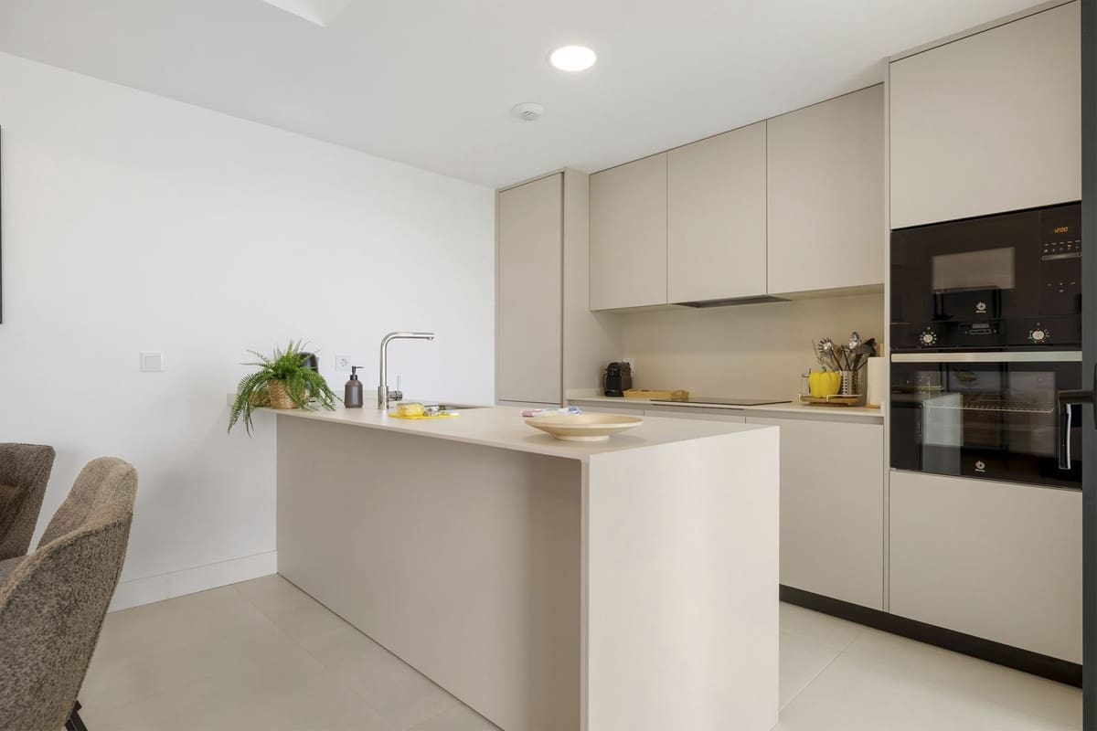 3 Zimmer Apartment zu verkaufen in Fuengirola mit Garage - 659.000 € (Ref: 9703364)