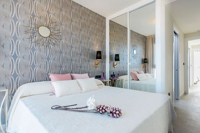 3 camera da letto Bungalow in vendita in Las Piscinas Naturales, Torrevieja - 305.000 € (Rif: 9703432)