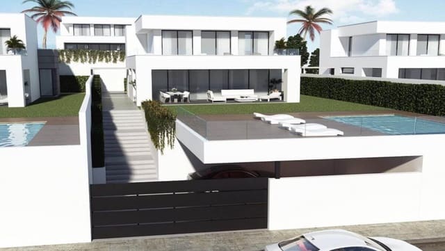 4 slaapkamer Villa te koop in Manilva Pueblo, Manilva - € 1.065.000 (Ref: 9703730)