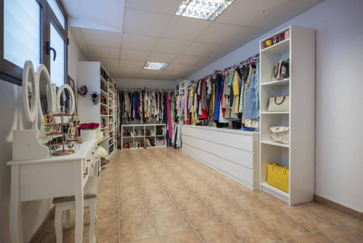 4 Zimmer Villa zu verkaufen in Avileses - 1.350.000 € (Ref: 9703850)